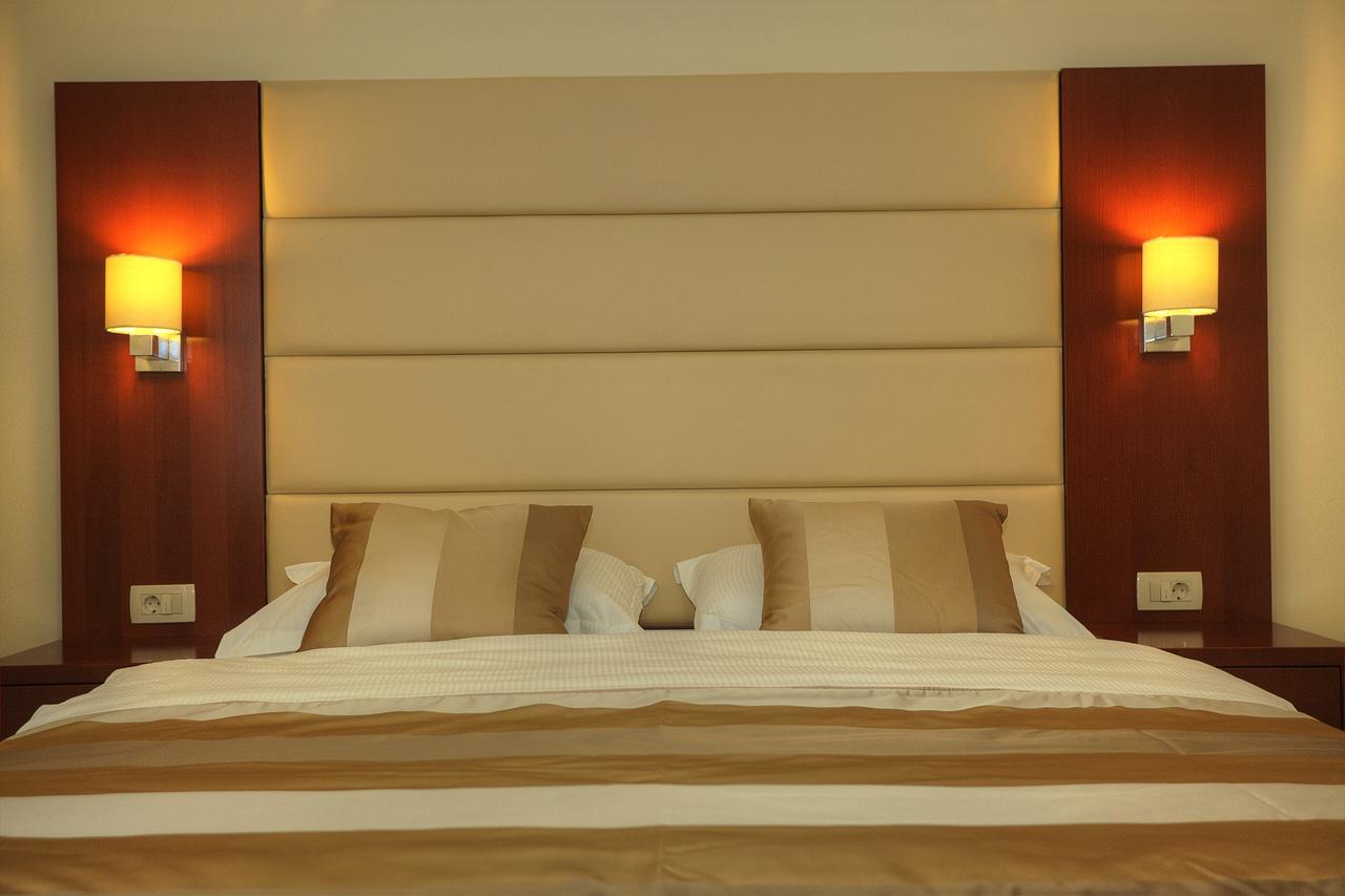 Hotel Palace เมจูโกเรีย ภายนอก รูปภาพ