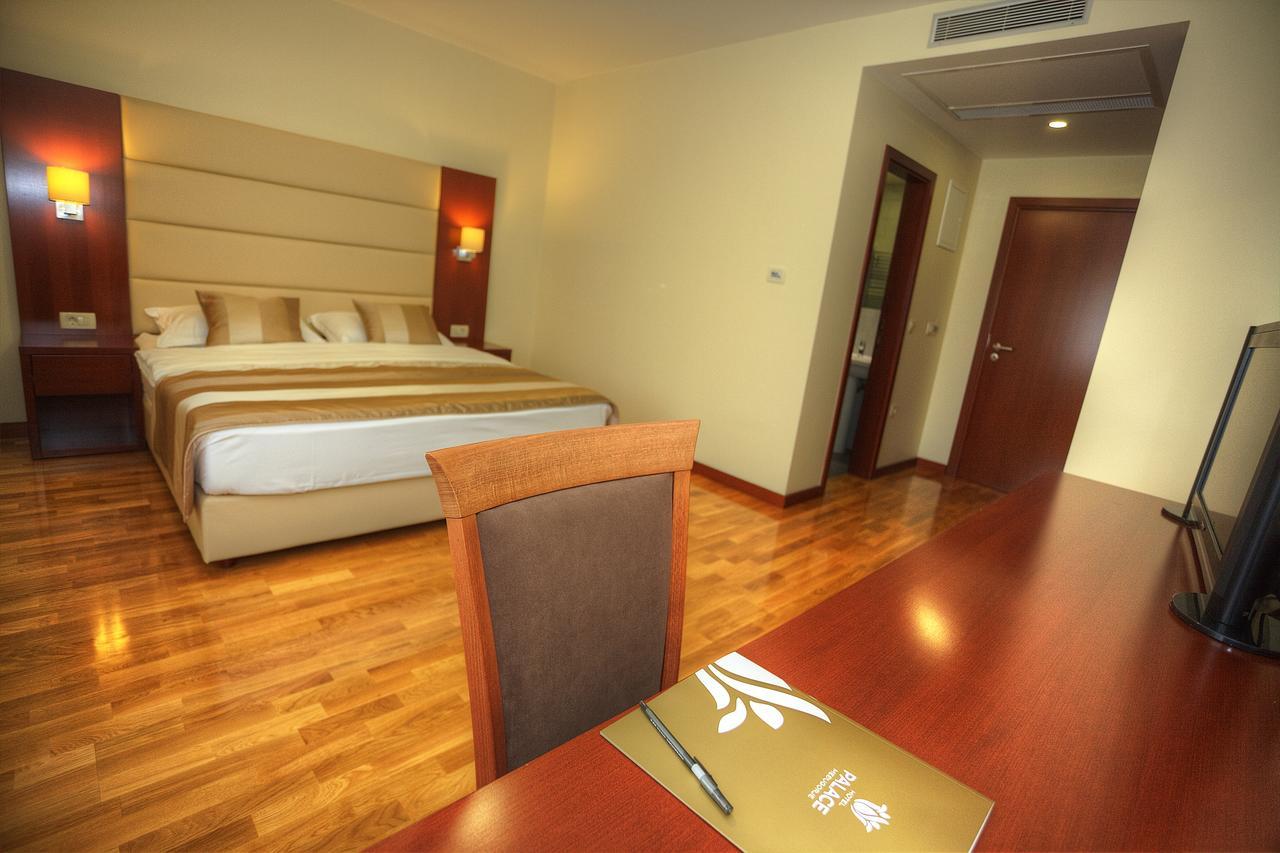 Hotel Palace เมจูโกเรีย ภายนอก รูปภาพ